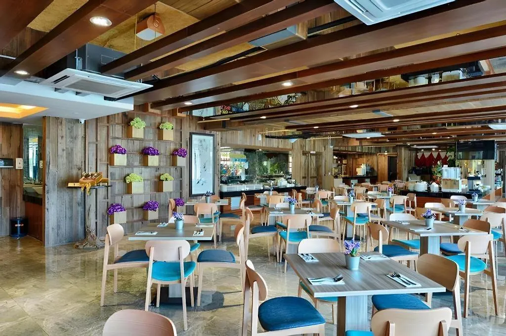 Goldsands Hotel Langkawi Pantai Cenang  4*, Pantai Cenang (Langkawi)